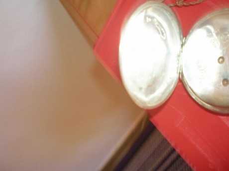 Vendo o cambio reloj de bolsillo en plata, comprado en Lituania parece ruso pero solo el nombre, en el 02