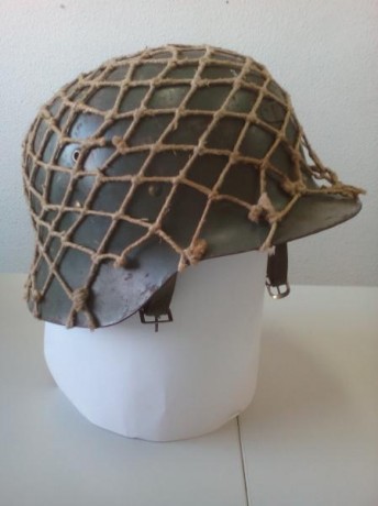 Vendo casco español modelo Z42 con la red de cuerda de color crudo.
El casco está usado y lo tengo en 00