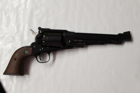 Vendo Ruger Old Army  por 500 € portes incluidos a territorio peninsular. Se encuentra en Cádiz. No acepto 00