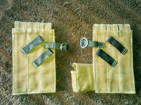 Vendo estas dos fundas portacargadores para el subfusil alemán MP.40. 

Nº.-1.- Compuesta por funda, una 02