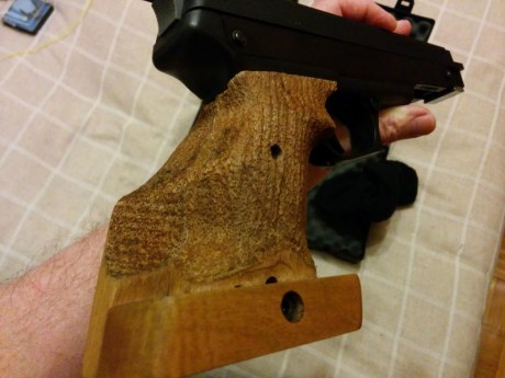  Vendo mi Gamo Compact. 
Comprada en Leopard Madrid el pasado noviembre(2016), la vendo porque me compré, 01