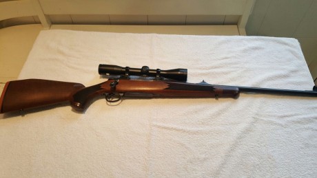 Rifle Sako L 691 Hunter 85 C 30-06 A estrenar. Nunca usado. + Mira y Montura Tasco. 1800EUR.

Interesados 02