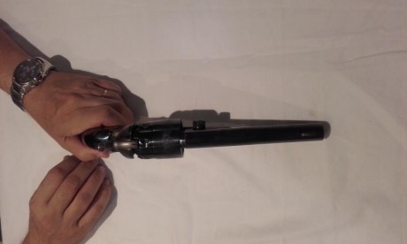 Revolver Pietta. Buen estado. Semi Estreno 300 EUR.
Calibre 44 y guiada en AV.

Interesados mandarme privado.

Gastos 01