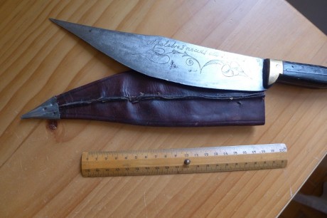 Vendo magnífico cuchillo del s. XIX, de los llamados "aragonés", "catalán" o "de 11