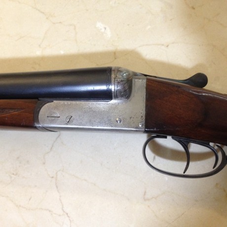 Buenas tardes.

Pues eso. Vendo escopeta paralela del calibre 12/70. Marca Ugartechea, modelo 30. Cañones 02