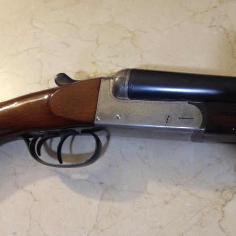 Buenas tardes.

Pues eso. Vendo escopeta paralela del calibre 12/70. Marca Ugartechea, modelo 30. Cañones 12