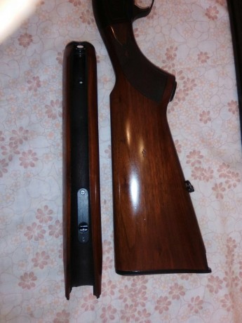 Se vende escopeta A303, calibre 12/70, cañón de 71cm. con 5 polychokes interiores originales, en perfecto 71
