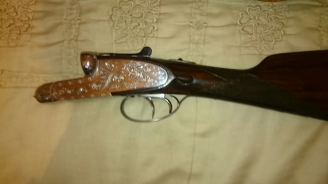 Hola,tengo un amigo que vende una magnifica escopeta paralela del calibre 12,pletina larga,etc..
Cañones 00