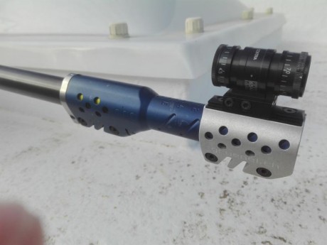 Se pone en venta, por cuenta del propietario Rifle Gruning LW III calibre 6 mm Norma Br, estriado en perfecto 00