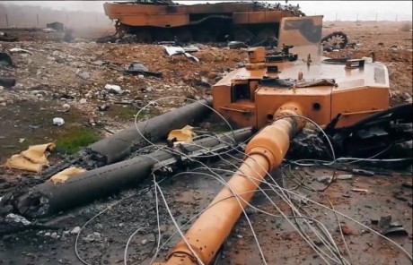 Leopard 2 en Siria:

Los Leopard 2 Turcos (Leopard 2 A4) están operando activamente en la guerra en Siria: 71