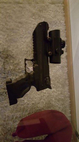 Hola
Mi amigo me encarga otra vez que ponga a la venta lo que le va quedando por pasarse a PCP.

Pistola 02