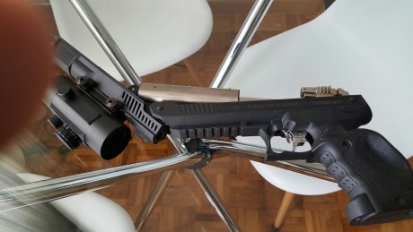 Hola
Mi amigo me encarga otra vez que ponga a la venta lo que le va quedando por pasarse a PCP.

Pistola 00