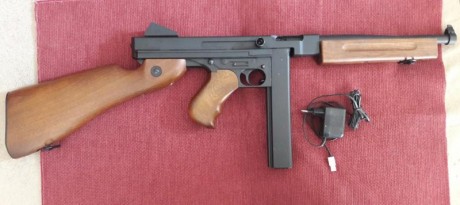   Hola compañeros, pongo en venta esta arma de Airsoft Snow Wolf SW05 - M1A1 - AEG. Comprada a otro forero 00
