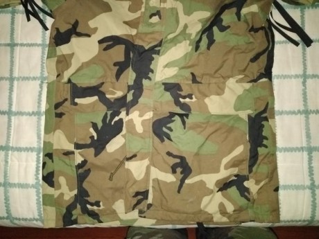 Vendo este chaqueton de goretex del USMC usado pero en perfecto estado, es una talla small regular.
El 22
