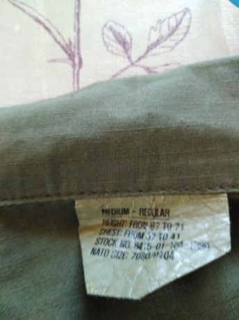 Vendo esta camisa verde oliva  de cuatro bolsillo de la marca Rothco , es de algodon y de tela ripstop, 10