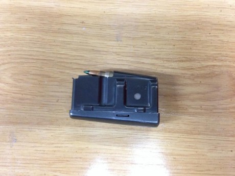 Se vende 2 cargadores para HK 940 o 640 del calibre 222 rem magnun o 222.

- 1 de 2 cartuchos....90€
- 00