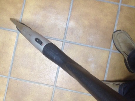 Vendo escopeta de tipo corredera, marca MOSSBERG, modelo 590 Mariner.
Capacidad: 8+1 02