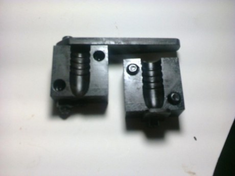 En venta 1 molde BARNETT ( fabricante artesanal de estados unidos ) . 
Calibre .457"  Longitud: 1,21 00