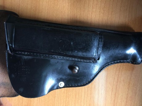 Se vende funda original de Pistola Máuser 1934 en muy buen estado de conservación, está fabricada en BERLÍN 12