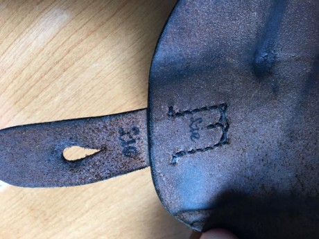 Se vende funda original de Pistola Máuser 1934 en muy buen estado de conservación, está fabricada en BERLÍN 11