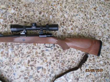 Se vende rifle de cerrojo Voere en calibre 30-06. Bien cuidado de maderas y pavon. Rifle muy preciso.Equipado 01