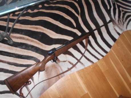 Hola a todos,

Voy a comprarme un rifle Heym Sr30 Concord, cuyo precio no es superior al de un Blaser 60