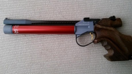 pistola Morini 162 e. Es de las primeras Morinis que van con una botella fija. Pistola revisada de arriba 00