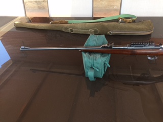 :clint: Hola muy buenos dias, compañeros, pongo en venta carabina CZ  BRENO calibre 22  esta de maravilla 02