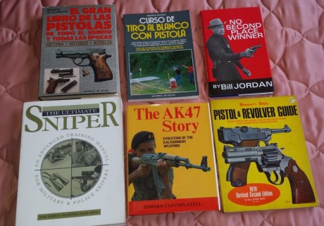 Vendo los libros siguiente    Contesto por privado  .  gastos de envio gratis
                        02