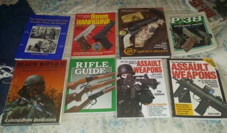 Vendo estos libros, gastos de envio gratis Contesto por privado
Shots a big game 20 euros             00