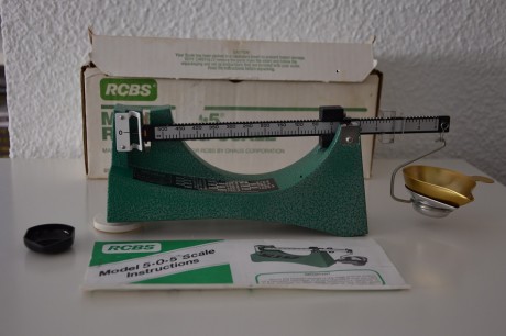  RESERVADA LA BASCULA 

Vendo bascula RCBS 5-0-5, SU PRECIO 75 con portes incluidos. Para contactar mas 01
