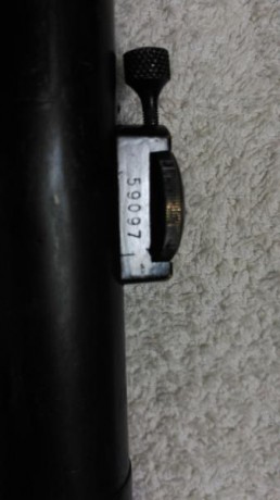 vendo visor Landlicht 4x81, época de la segunda guerra mundial , en perfecto estado, las anillas son soldadas 20