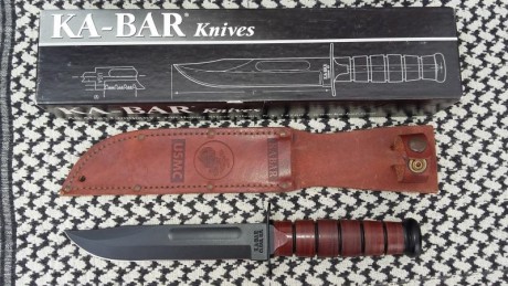 Hola a todos. Vendo este kabar usmc con mango y funda de cuero. Esta nuevo y sin uso. Tiene algunas marcas 02