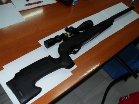 Vendo esta carabina con pco uso,esta impecable y funciona perfectamente,comprada nueva hace un año mas 01