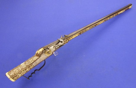 Voy a colocar unas fotos de un arma larga alemana de llave de mecha del siglo XVI. 01