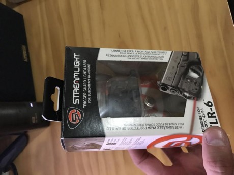 Vendo linterna TLR-6 para glock 26 27 ó 33, esta nueva ya que la empresa que me la envió, se equivoco 30