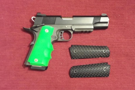   Hola. Vendo en Madrid esta Tokio Marui Desert Warrior en perfecto estado de uso. Impecable y sin fugas 01