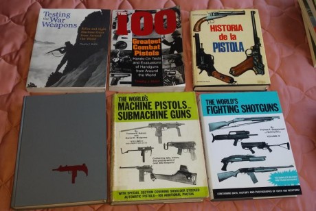 vendo libro militari small arms 20 envio gratis
AR 15 super sistems 15
Silencer snipers 20
guns of elite 00