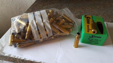 Aqui pongo cosas que ya no voy a usar a la venta.

En primer lugar bascula rcbs 5-0-2 la moderna y sin 01