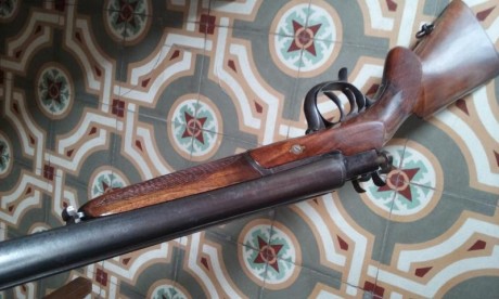 Se vende bicho raro del 16,con patente del año 1876,cañones de 75 cms alambrados y cilindricos sin choke,con 02