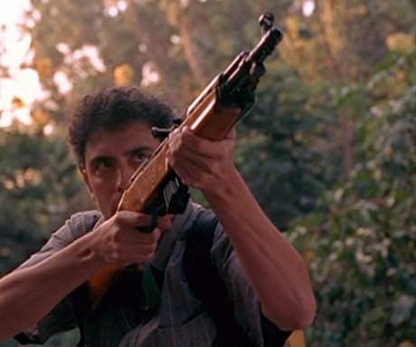 Compañeros,

En vista de las ganas de algunos (Elcafe, Wilcow, Vrakk, etc) por adivinar armas de películas 20