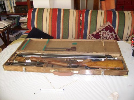 Vendo Rifle Creedmoore Macht 45 sin los accesorios. 750 € portes a medias.

Rifle de avancarga de precisión 00
