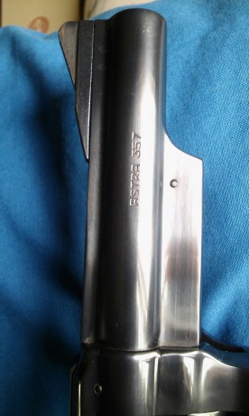 Un amigo vende su revolver astra 357, calibre 9mm parabellum en perfecto estado, no es de tambor extraible 10