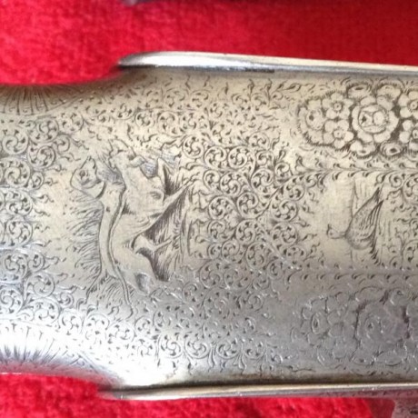 Vendo dos Victor Sarasqueta mod. 215

   Escopeta N1: llaves de cuatro pilares
                       02