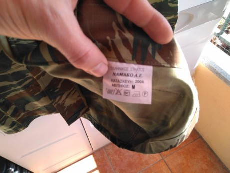 Vendo esta camisa original del ejercito griego, talla M.
Precio 20 euros con los gastos de envio incluidos.
Un 01