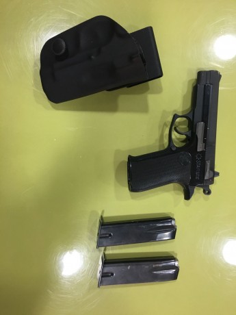 Muy buenas compañeros,

Ya que he adquirido una nueva arma y mi antigua Cz se la he regalado a mi hermano, 01