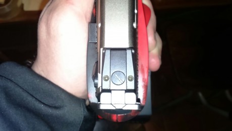 Hola.

Un compañero me pide que le ayude a anunciar la venta de su Hammerli del .22LR.

Esto es lo que 21