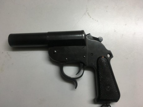 Cambio pistola lanza bengalas modelo de 1946 fabrica de armas de La Coruña, por palanquero. Preferible 00