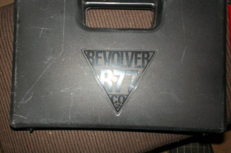 Vendo revolver gamo de co2 r77 cañon de 2 pulgadas, esta impecable, incluyo 2 bombonas, junta, tornillo 00