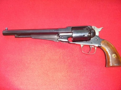 Pues eso, que por dejar el tiro con arma corta, y centrarme un poco mas en el arma larga, he decidido 02